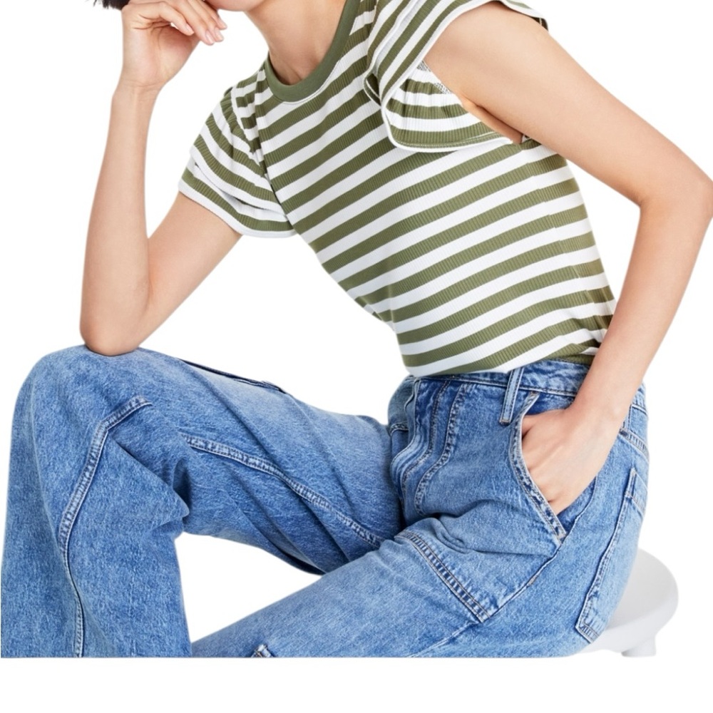 On 34th Olive Green and White Flutter Sleeve Top